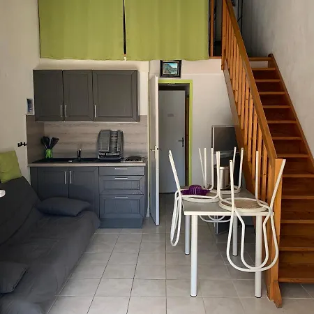 La Maison Familiale בית נופש ונדרה